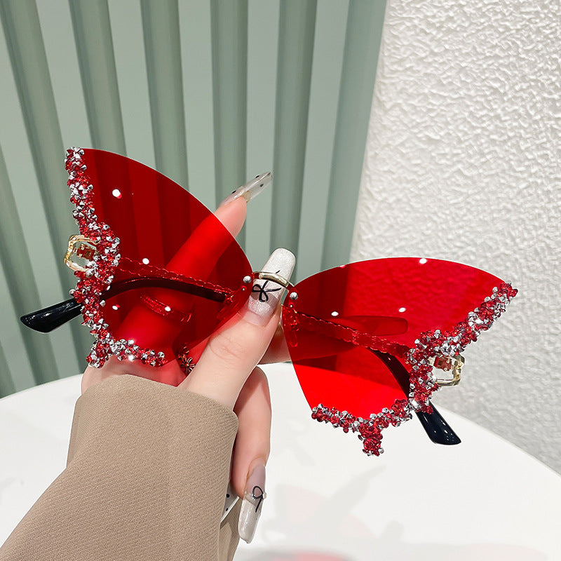 Butterfly Diamond Sunglasses – UV400 Protection, Oversized Metal Frame