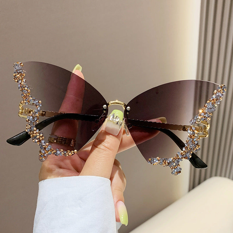 Butterfly Diamond Sunglasses – UV400 Protection, Oversized Metal Frame