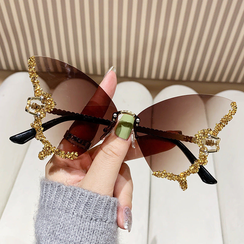 Butterfly Diamond Sunglasses – UV400 Protection, Oversized Metal Frame