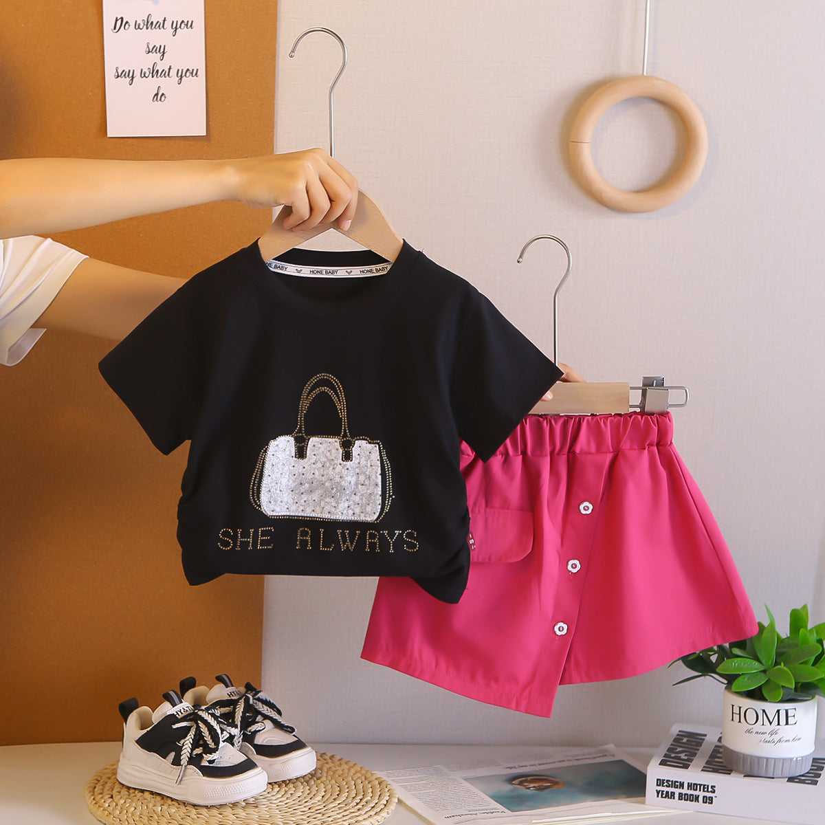 Girls Rhinestone Round Neck Short Sleeve Two-Piece Set