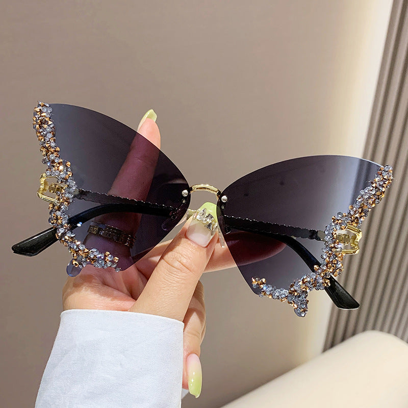 Butterfly Diamond Sunglasses – UV400 Protection, Oversized Metal Frame
