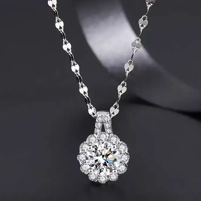 Titanium Steel Moissanite Flower Pendant Necklace