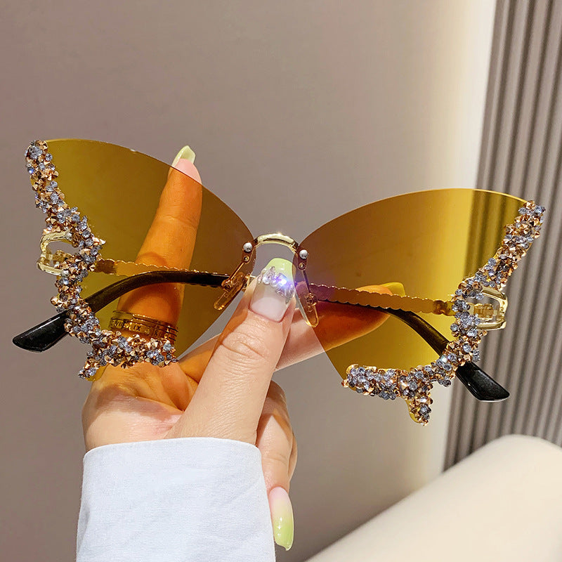 Butterfly Diamond Sunglasses – UV400 Protection, Oversized Metal Frame