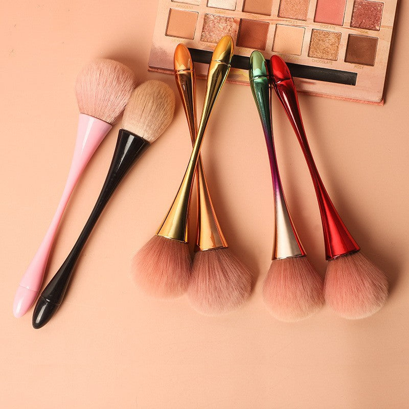 Professional Makeup Brush for Powder and Blush